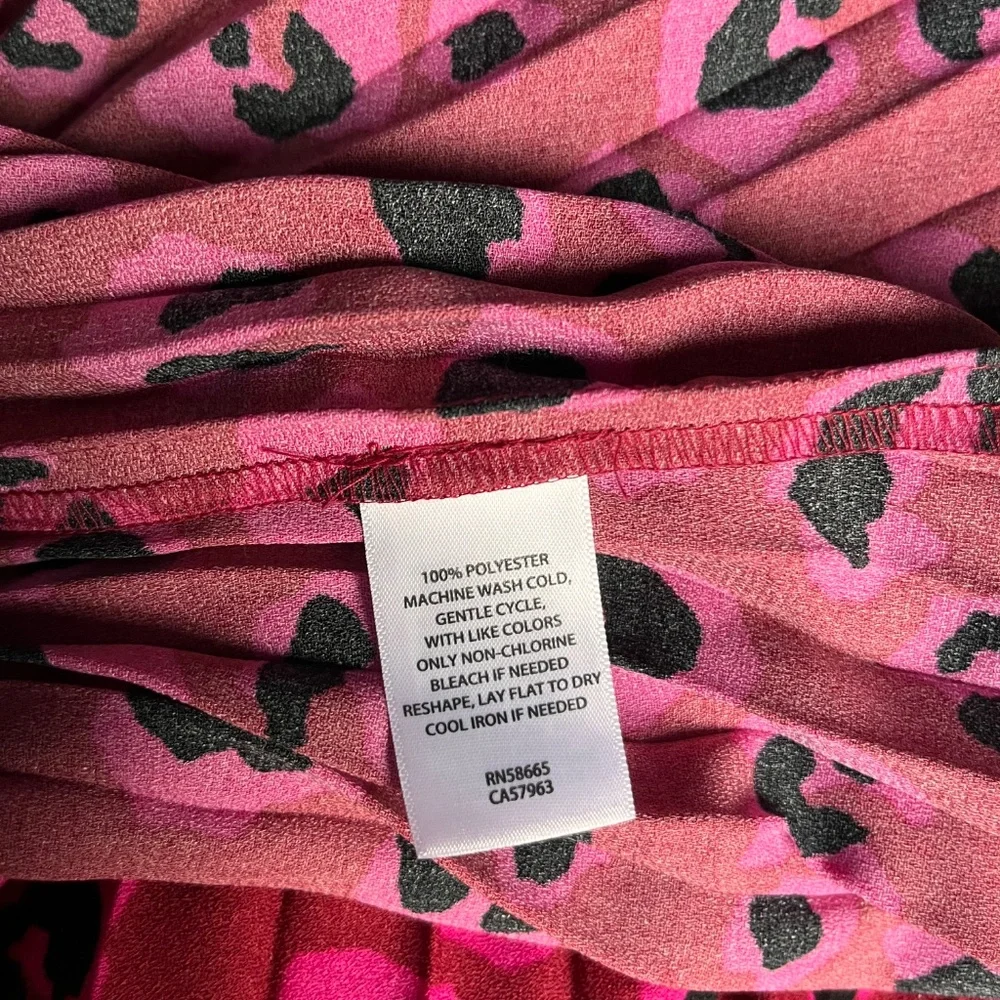 Pink Animal Print Pleated Skirt - Picture 5 of 5